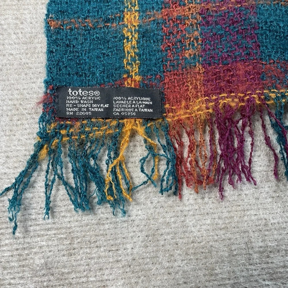 Vintage Totes Plaid Scarf Multicolor Fringed Acrylic Made in Taiwan 62